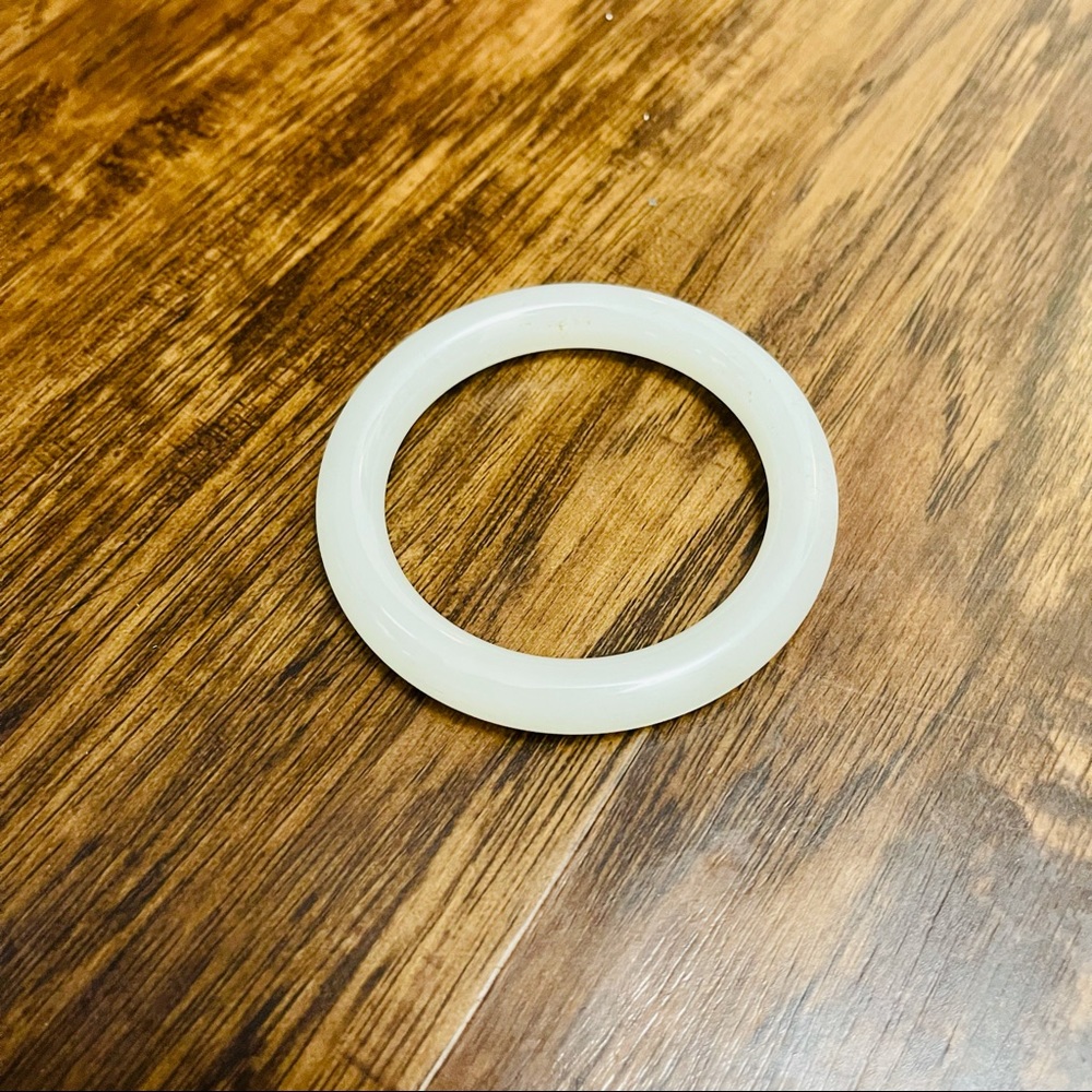 White clear Jade bracelet